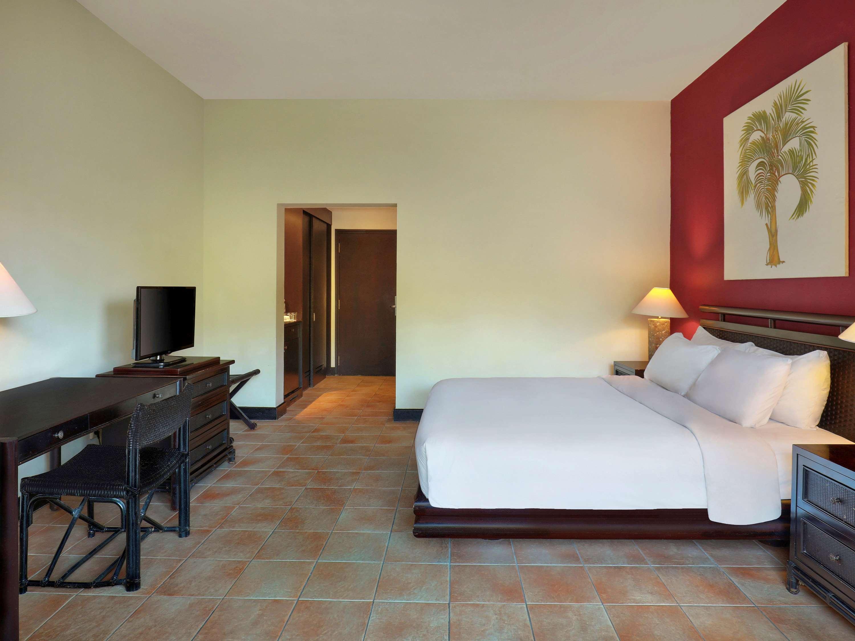 Manado Tateli Resort And Convention Exterior foto