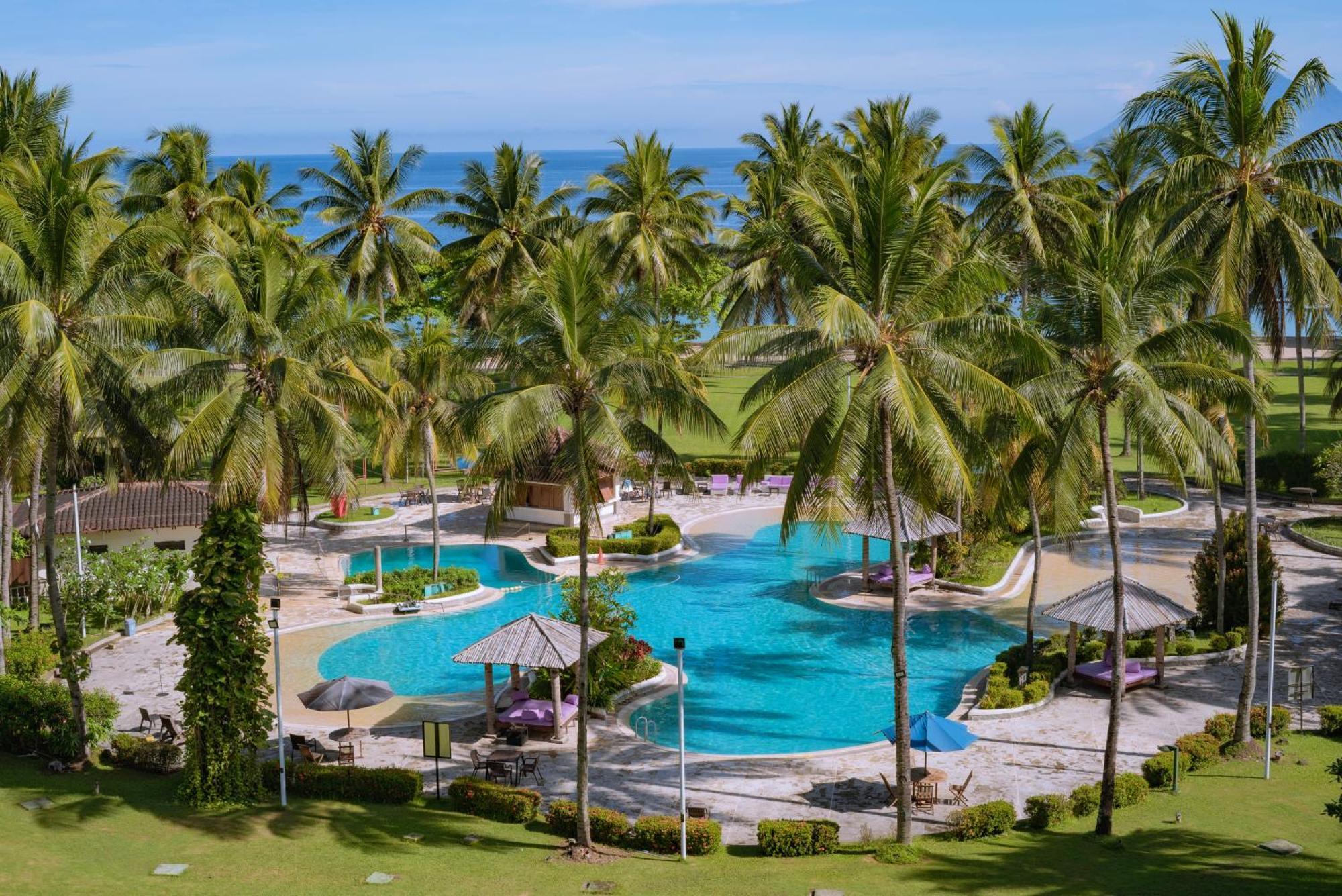Manado Tateli Resort And Convention Exterior foto