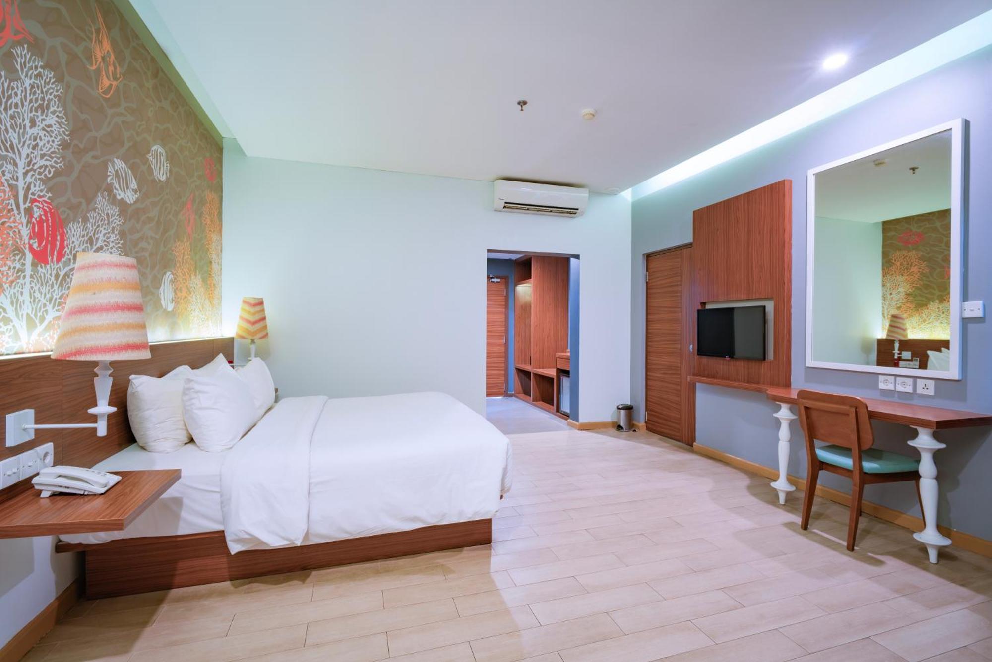 Manado Tateli Resort And Convention Exterior foto